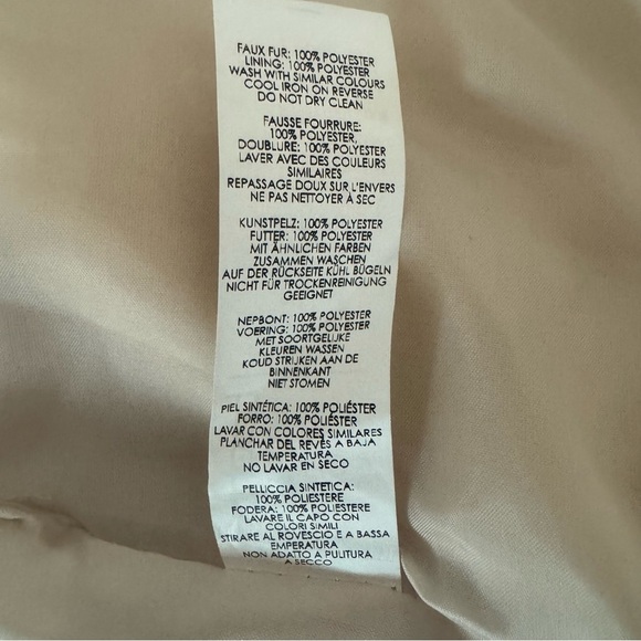 boohoo Sherpa Faux Fur Women’s Vest Size M Cream NWT - Picture 5 of 10